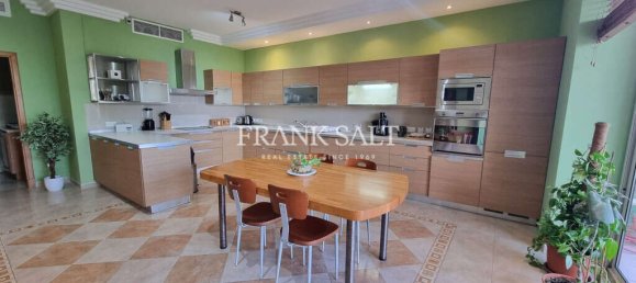 Apartamento de 3 dormitorios en Rabat, Malta No. 7215 6