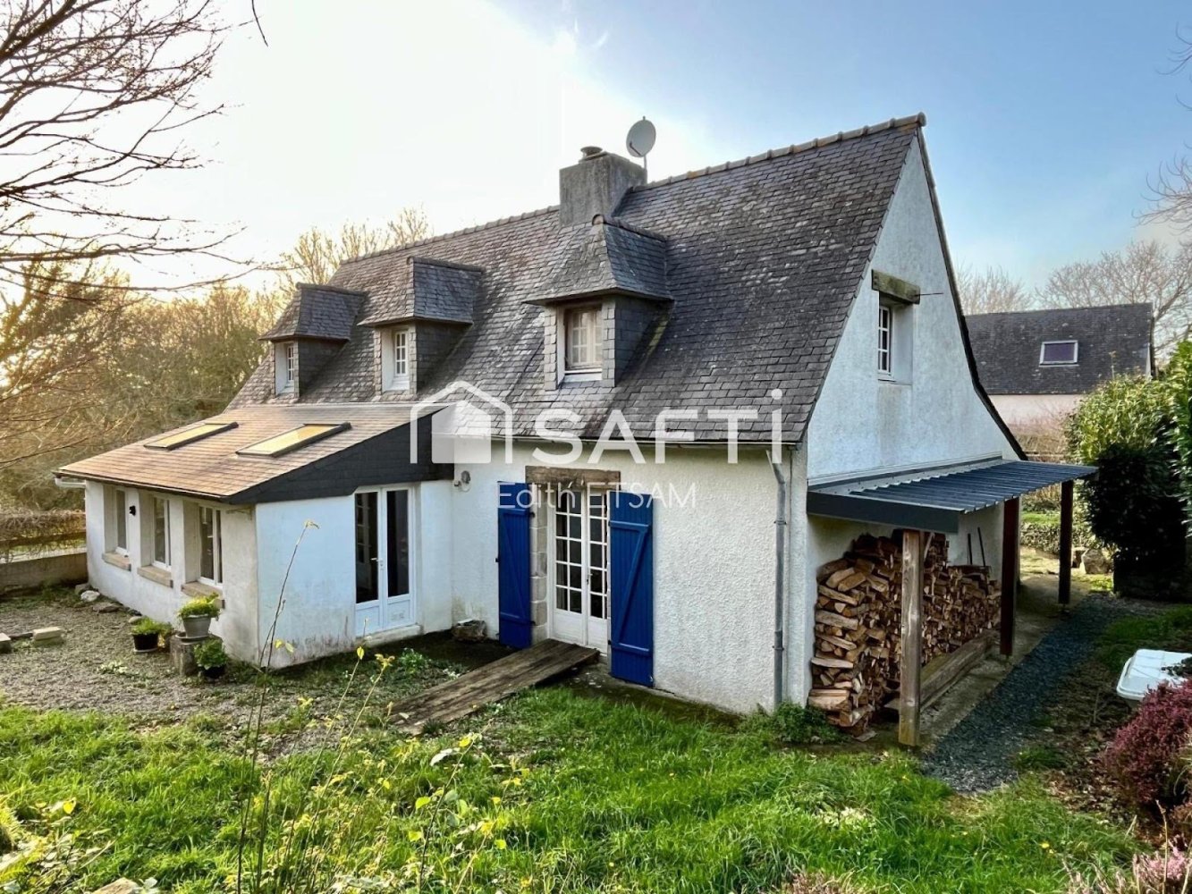 4 bedrooms House in Peumerit, France No. 203695