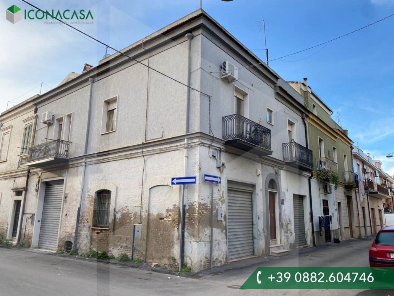 Casa de 5 habitaciónes en San Severo, Italy No. 18934