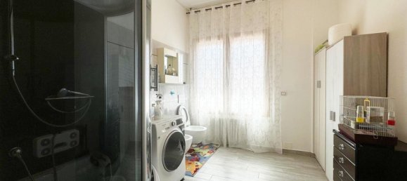 5غرفة منزل في Roverbella, Italy رقم 149072 27