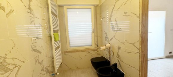 5غرفة منزل في Roverbella, Italy رقم 149072 31