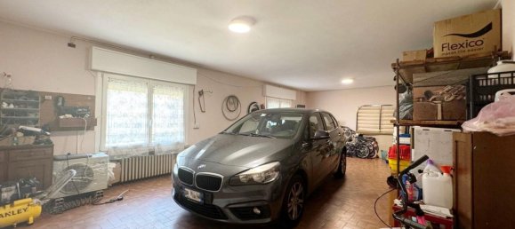 5غرفة منزل في Roverbella, Italy رقم 149072 39