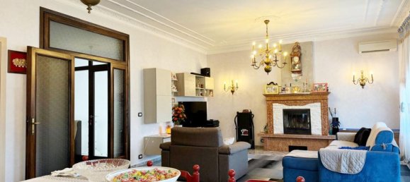 5غرفة منزل في Roverbella, Italy رقم 149072 5