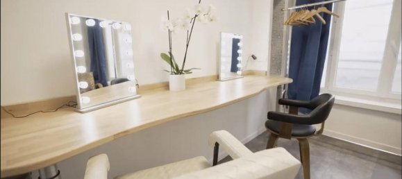 5 bedrooms Apartment in Courbevoie, France No. 180020 3