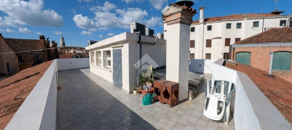 Apartamento de 3 divisões em Venice, Italy N.º 42239 29