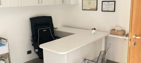 Офис 68м² в Эрба, Италия № 140933 8