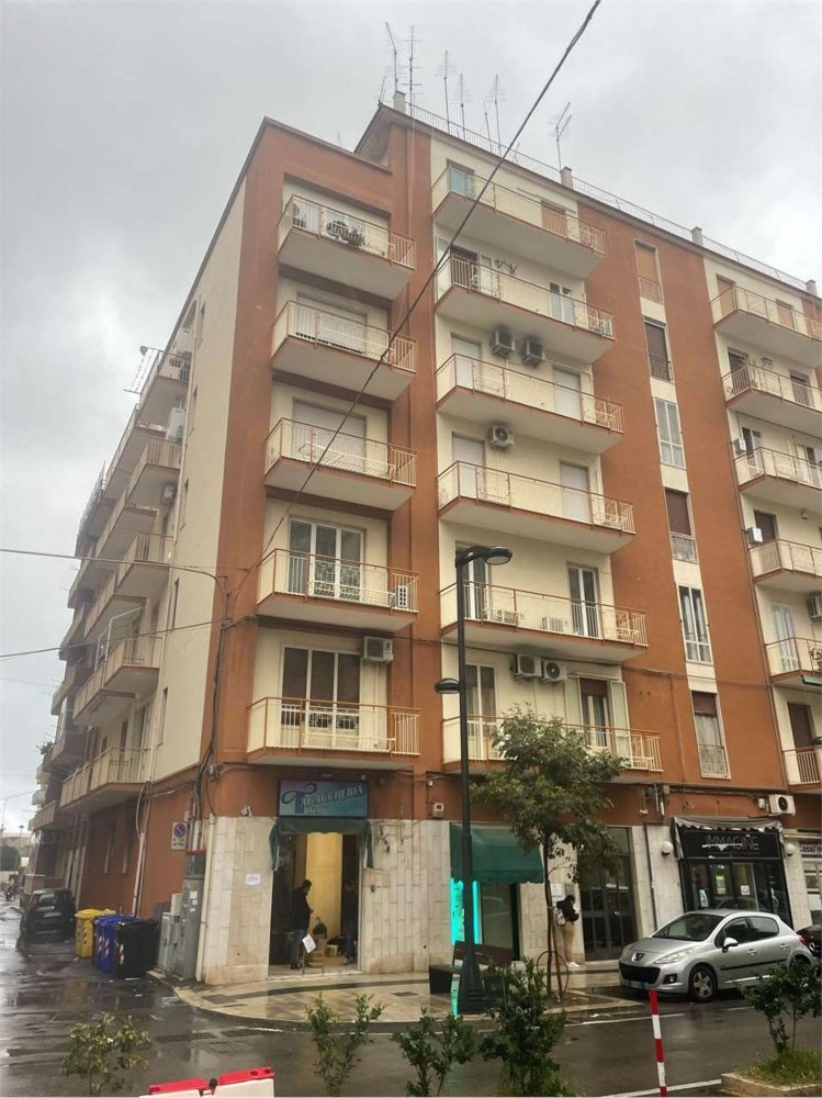 Apartamento de 3 habitaciónes en Syracuse, Italy No. 244814