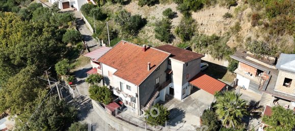 2 Schlafzimmer Haus in Orsomarso, Italy, Nr. 118482 4