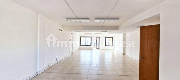 Bureau à Olbia, Italy 89m² No. 318309 2