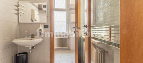 Propriété commerciale à Turin, Italy 330m² No. 206509 23