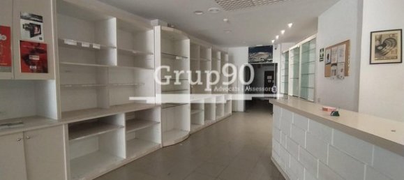 141m² Commercial property in Lleida, Spain No. 106935 19