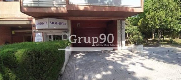 141m² Commercial property in Lleida, Spain No. 106935 14