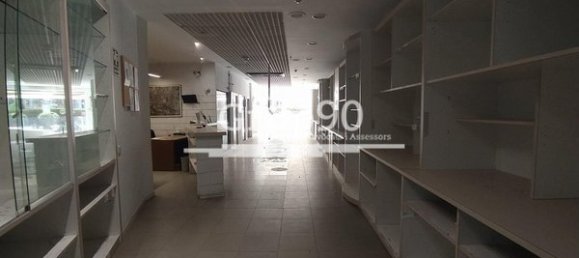 141m² Commercial property in Lleida, Spain No. 106935 2
