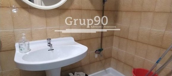 141m² Commercial property in Lleida, Spain No. 106935 3