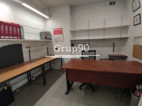 141m² Commercial property in Lleida, Spain No. 106935