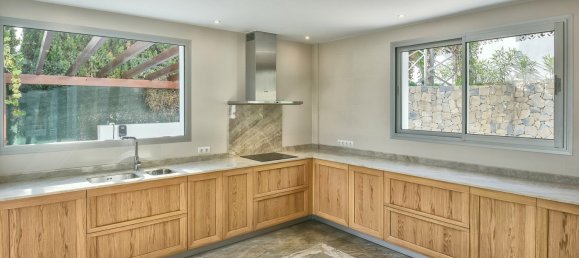 3 bedrooms Villa in Calpe, Spain No. 8810 18