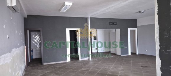 Propiedad comercial de 1 habitación en Portico di Caserta, Italy No. 229720 13
