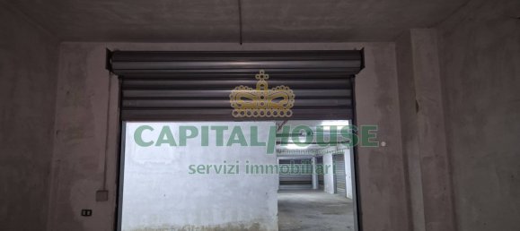 Propiedad comercial de 1 habitación en Portico di Caserta, Italy No. 229720 19