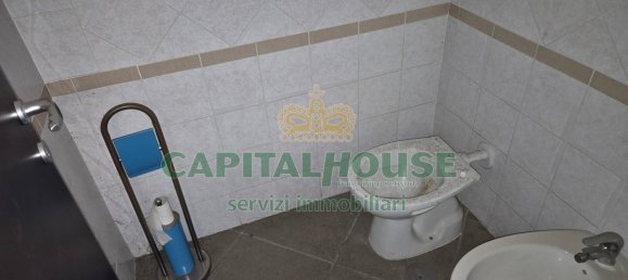 Propiedad comercial de 1 habitación en Portico di Caserta, Italy No. 229720 12