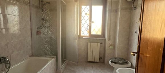 3 bedrooms Apartment in Rome, Italy No. 318818 21