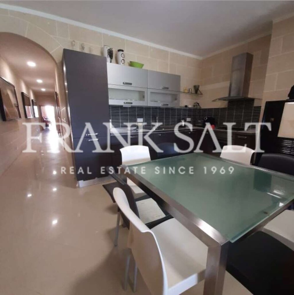 3 bedrooms Apartment in Gharb, Malta No. 5878