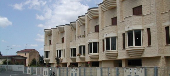 5 rooms Villa in Cremona, Italy No. 228315 6