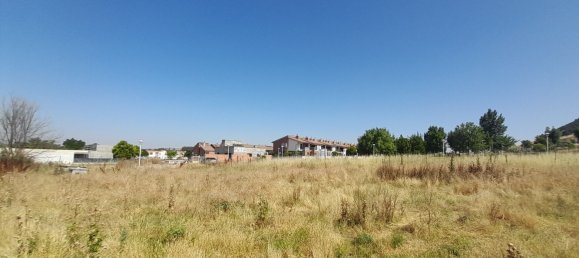 Grundstück in Cabezon de Pisuerga, Spain 5525m², Nr. 85938 3