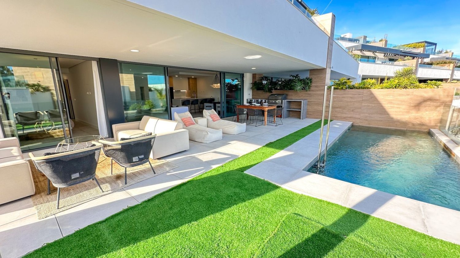 3 bedrooms Duplex in Marbella, Spain No. 148005