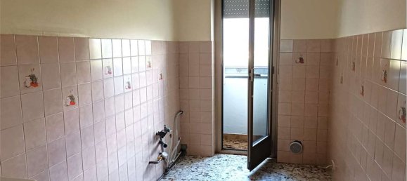 3 rooms Apartment in Pont Saint Martin, Italy No. 215906 6