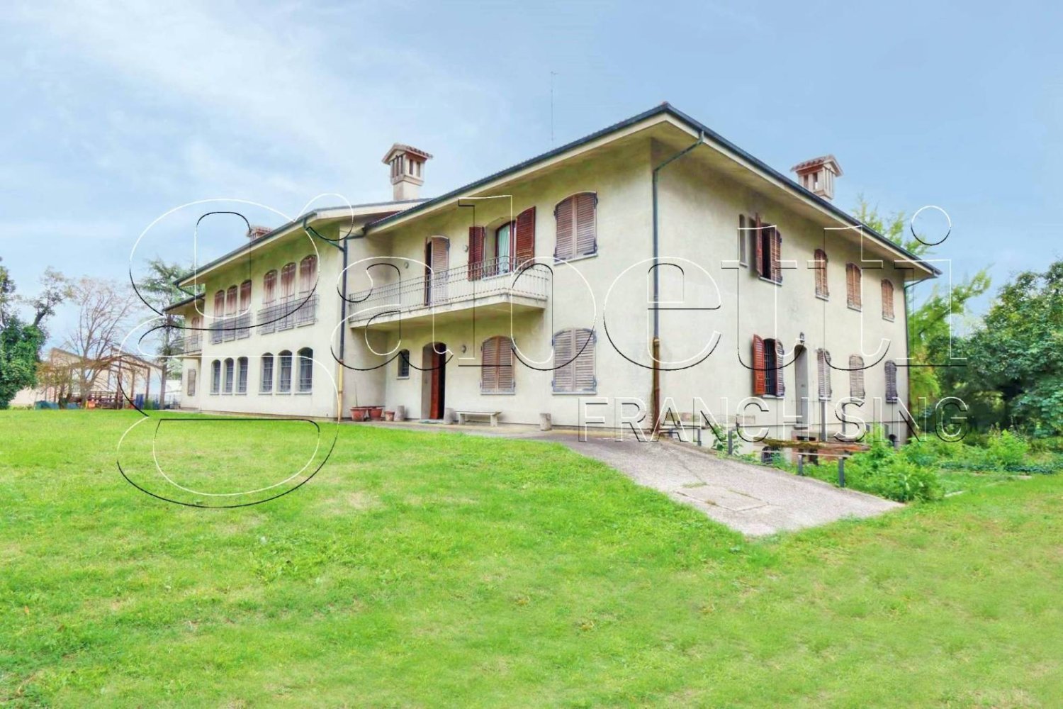Villa T8 em Bondeno, Italy N.º 128701