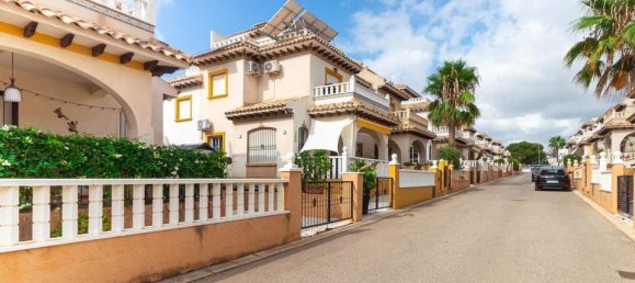 Adosado de 2 dormitorios en Alicante, Spain No. 190528 2