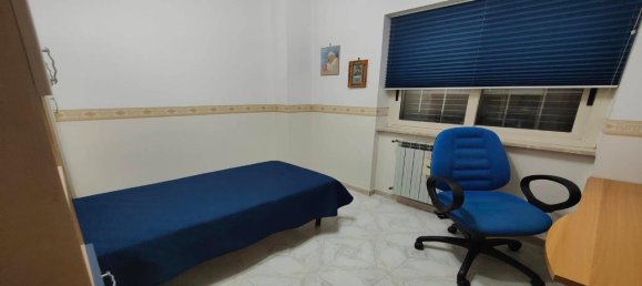 30-salle Appartement à Zumpano, Italy No. 80150 16