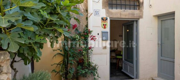 Дом с 1 спальней в Модика, Италия № 128397 3