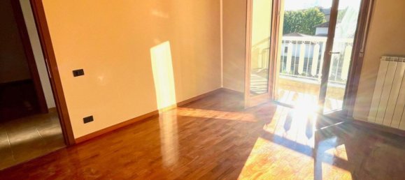 3 Schlafzimmer Wohnung in Arluno, Italy, Nr. 373130 11