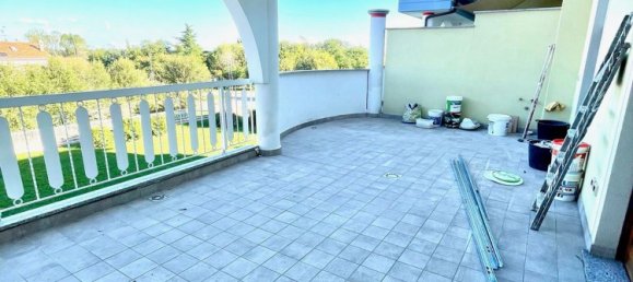 3 Schlafzimmer Wohnung in Arluno, Italy, Nr. 373130 2