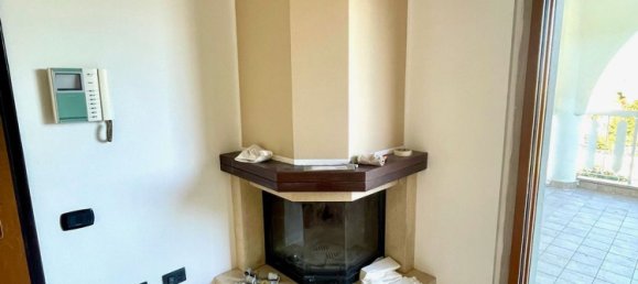 3 Schlafzimmer Wohnung in Arluno, Italy, Nr. 373130 9