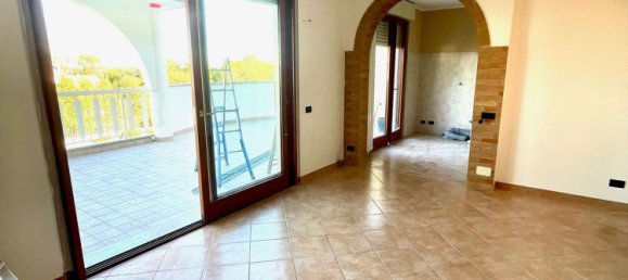 3 Schlafzimmer Wohnung in Arluno, Italy, Nr. 373130 3