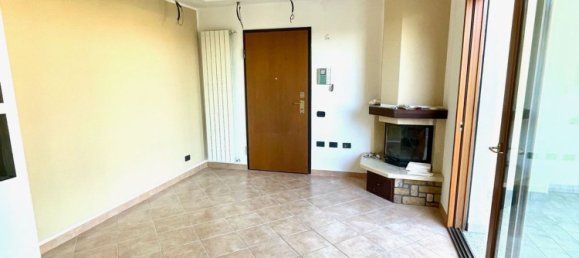 3 Schlafzimmer Wohnung in Arluno, Italy, Nr. 373130 5