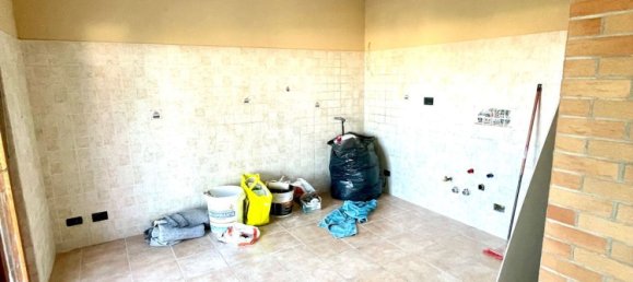 3 Schlafzimmer Wohnung in Arluno, Italy, Nr. 373130 7