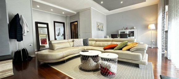 Apartamento de 4 divisões em Maddaloni, Italy N.º 65052 10