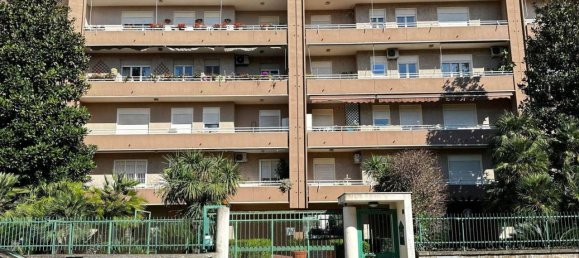 Apartamento de 4 divisões em Maddaloni, Italy N.º 65052 3