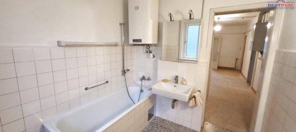 3 rooms Apartment in Wahring, Austria No. 81849 4