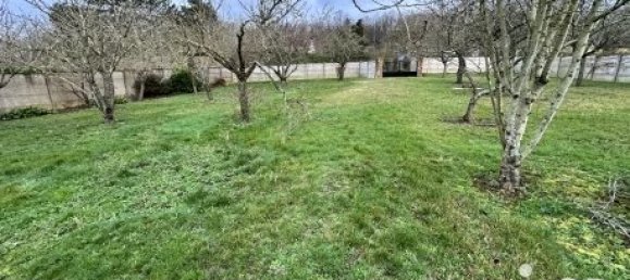 971m² Land in Fontaine-la-Guyon, France No. 41699 4