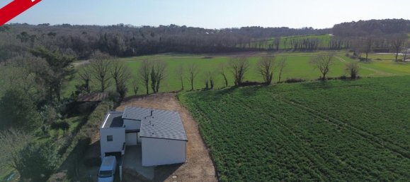 3 bedrooms House in Malestroit, France No. 265788 3