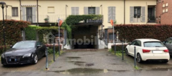 Garagem em Locate di Triulzi, Italy 24 m² N.º 316404 11