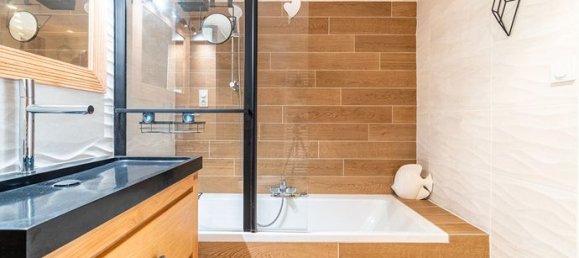 3 bedrooms House in Marseille, France No. 313356 14