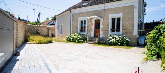 4 bedrooms House in L'Isle-Adam, France No. 352140 2