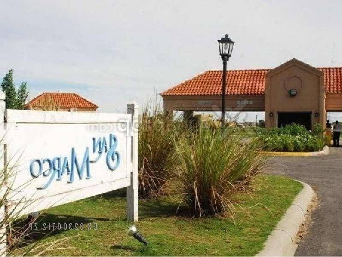  Land in Tigre, Argentina No. 115704