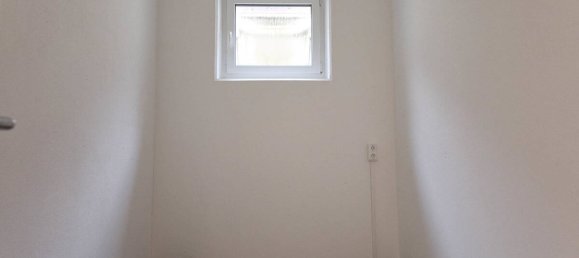 3غرفة شقة في Erzgebirgskreis, Germany رقم 62436 48