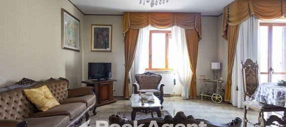 Apartamento de 4 habitaciónes en Lamezia Terme, Italy No. 185214 16